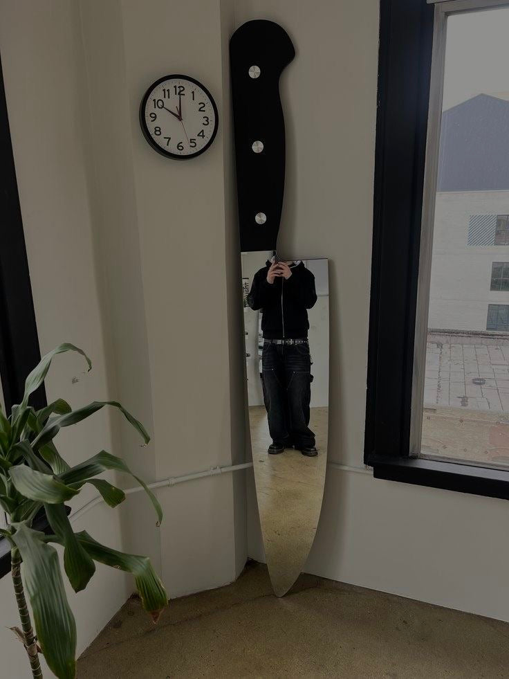 Knife mirror